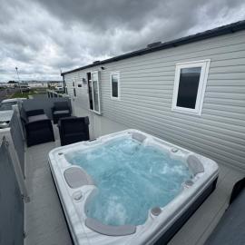 Golden Anchor - The Arlington - Coastal Caravan Breaks, hotel in Chapel Saint Leonards