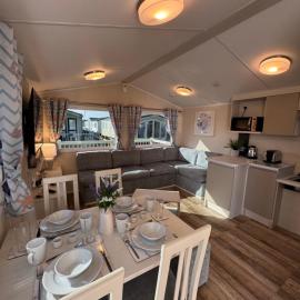 Golden Palm Resort - The Pearl - Coastal Caravan Breaks