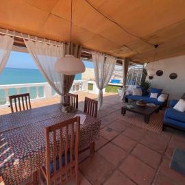 Waterfront house in Toubab Dialaw, Hotel in Toubab Dialao