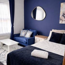 Hotel Style Room within Reading, hotel in Reading