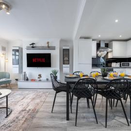Contractor 4-Bed | FREE Parking | Wi-Fi | Hemel, hotel in Hemel Hempstead
