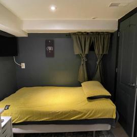 Luxury KIA Room H