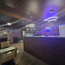 Howard Johnson by Wyndham Hinton, hotel em Hinton