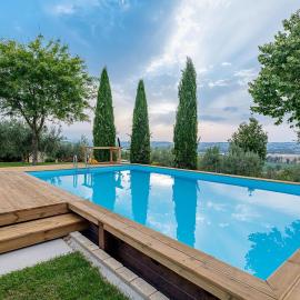 Spacious Stay in Montelupone