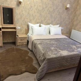 Велика однокімнатна квартира новобудова, hotel in Khmelnytskyi