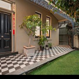 Private quiet bedroom with ensuite and parking, Chapel St, Sth Yarra