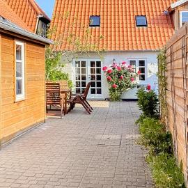 Feel The Island Vibe In Skipperhus
