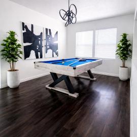 VEGAS GEM 4BDR KING BED Wifi GARAGE PRKNG