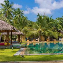BLUE WAVES kite surfing beach resort – hotel w mieście Kalpitiya
