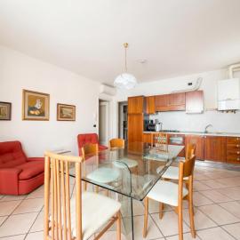 Central Duplex in Iseo - 2 Bedrooms - Private Parking & WiFi