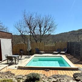 Villa Les Galets, hotel in Salavas