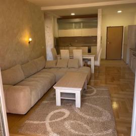 Teuta Apartment in Tivat, ξενοδοχείο σε Župa