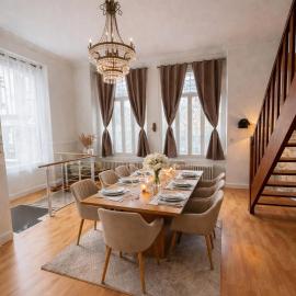 Maison Duplex de standing Centre ville Troyes Wi-Fi Netflix, hotel a Troyes