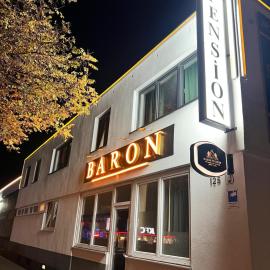 Pension Baron, hotel in Fürth