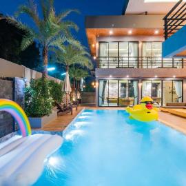 Playa Huahin by Ying