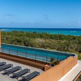 Ixuh Ocean Front Quinta Avenida Playa del Carmen, hotel a Playa del Carmen