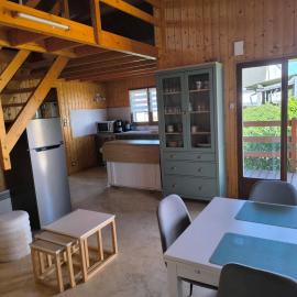 Viesnīca Chalet proche Circuit des 24h du Mans dans un grand jardin pilsētā Moncé-en-Belin