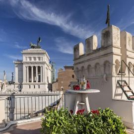 Domus 3 Badroom Piazza Venezia