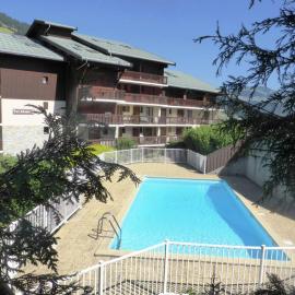 Charmant appartement à Arêches-Beaufort avec terrasse, piscine et parking, idéal pour 4 personnes - FR-1-342-139, hotel a Arêches