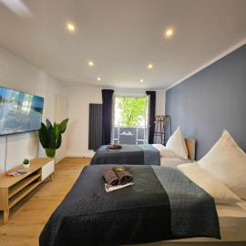 Stilvolle Wohnung mit Balkon & Parkplatz in Moers - Ideal für Business, Familien und Monteure nahe Düsseldorf, hotel v destinácii Moers