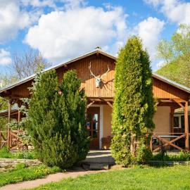 Casa Coasta Tare – hotel w mieście Trăisteni