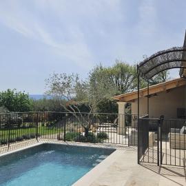 Villa Comme un Dimanche, piscine privée, chauffée, & vue, hotel u gradu 'Joucas'