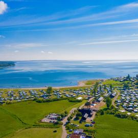 Vikær Strand Camping & Cottages, Hotel in Diernæs