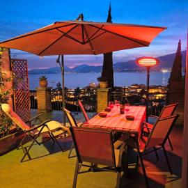 Villa Maria Lake View,450 mt dal centro, parcheggio privato