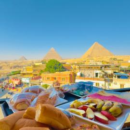 Tua Pyramids View, отель в Каире