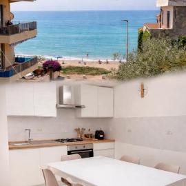 Appartamento Fronte Mare con Ampio Terrazzo - Privitera