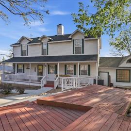 Lakeview Manor with Historic Charm and Serene Waters