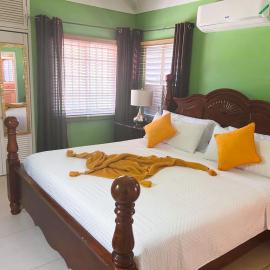 Lovely Retreat - Richmond Estates, Hotel in Richmond