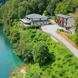 Penzion Šterk, hotel sa Most na Soči