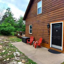 Secluded Farm House at Wisteria, Hotel in Eureka Springs