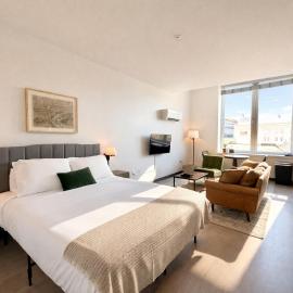 Deer District Studio Apt - One Block from Fiserv and Baird