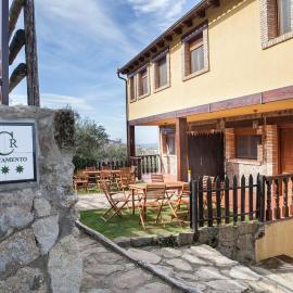Casas Rurales La Dehesa, hotel a Casas del Monte