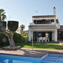 Roda Bruc, casa con piscina privada!