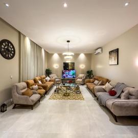 Family Chalet Kids Water Games & Private Pool باشن 2 ألعاب مائية