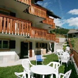 Appartamenti Albert, Hotel in Canazei