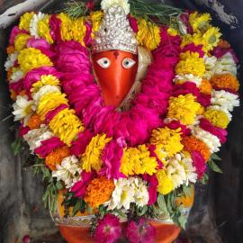 आदिशक्ति भवन, Hotel in Mirzāpur