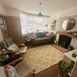 Spacious Family Home with garden, EV charger & Gym