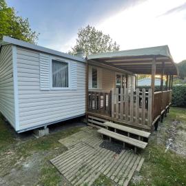 Mobilhome 8 pers climatisé La Reserve 4 étoiles Gastes piscine proche lac, hotel en Gastes