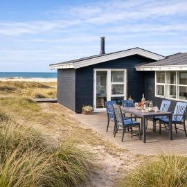Beach Front Home In Hjørring With House Sea View