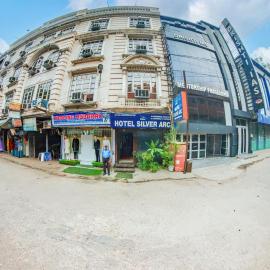 Hotel Silver Arc - Near Karol Bagh Metro Station