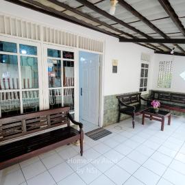 Homestay Alkid, готель у місті Timuran