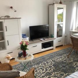 Tönning में, होटल Wattlöwe ruhige Ferienwohnung mit Terrasse nahe Eider & Deich