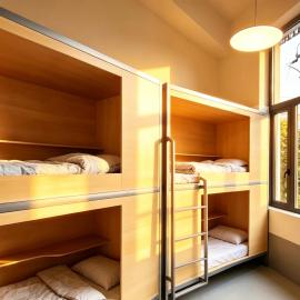 WeFlow Youth Hostel - Shanghai People's Square Jing'an Joy City, hotel in Shanghai