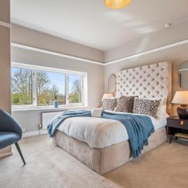 4 Double Bedrooms Walsall- Bloxwich - Van Parking x2 WS1 Between J7 J9 M6 - Excellent Equipped Home -Wednesbury Darlaston Wolverhampton NR Great Barr Sutton Coldfield Perry Barr Birmingham by Samina, Arz Stays, hotel a Walsall