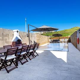Solaris Holiday Home, khách sạn ở Għasri