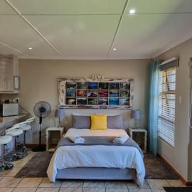 Dolphins Self-Catering Accommodation